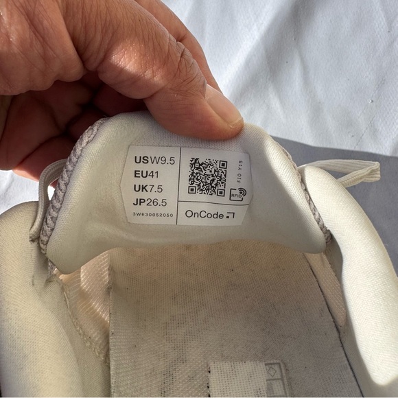 On Cloudsurfer Next running Women shoes Size 9.5 Ivory/Nimbus 3WE30052050 - Picture 6 of 9